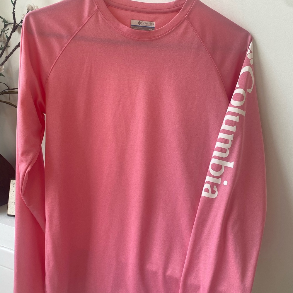 Columbia Vibrant Pink Crew Neck Shirt